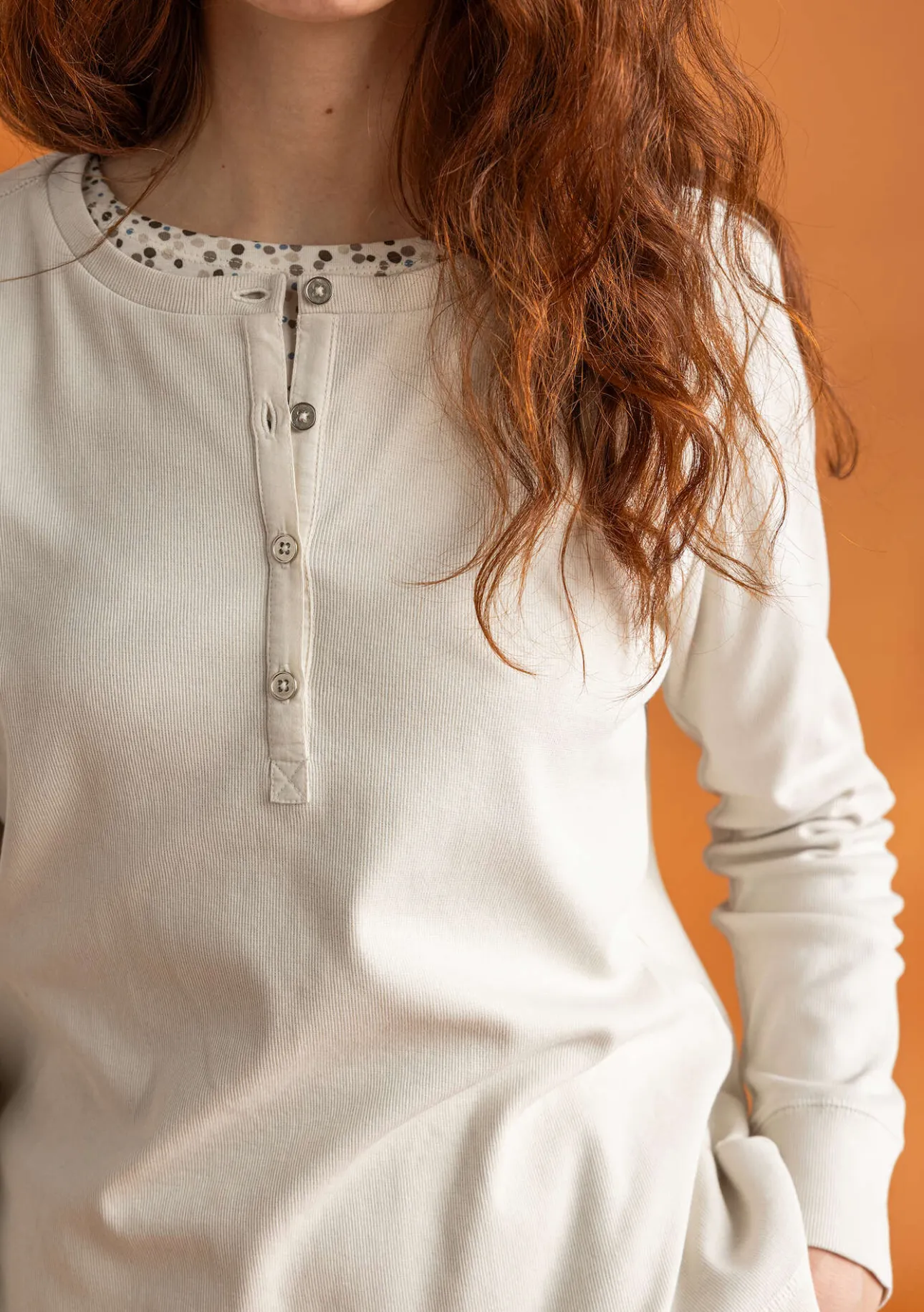 Gudrun Sjödén Knopfleistenshirt aus Bio-Baumwollripp> Pullover & Shirts